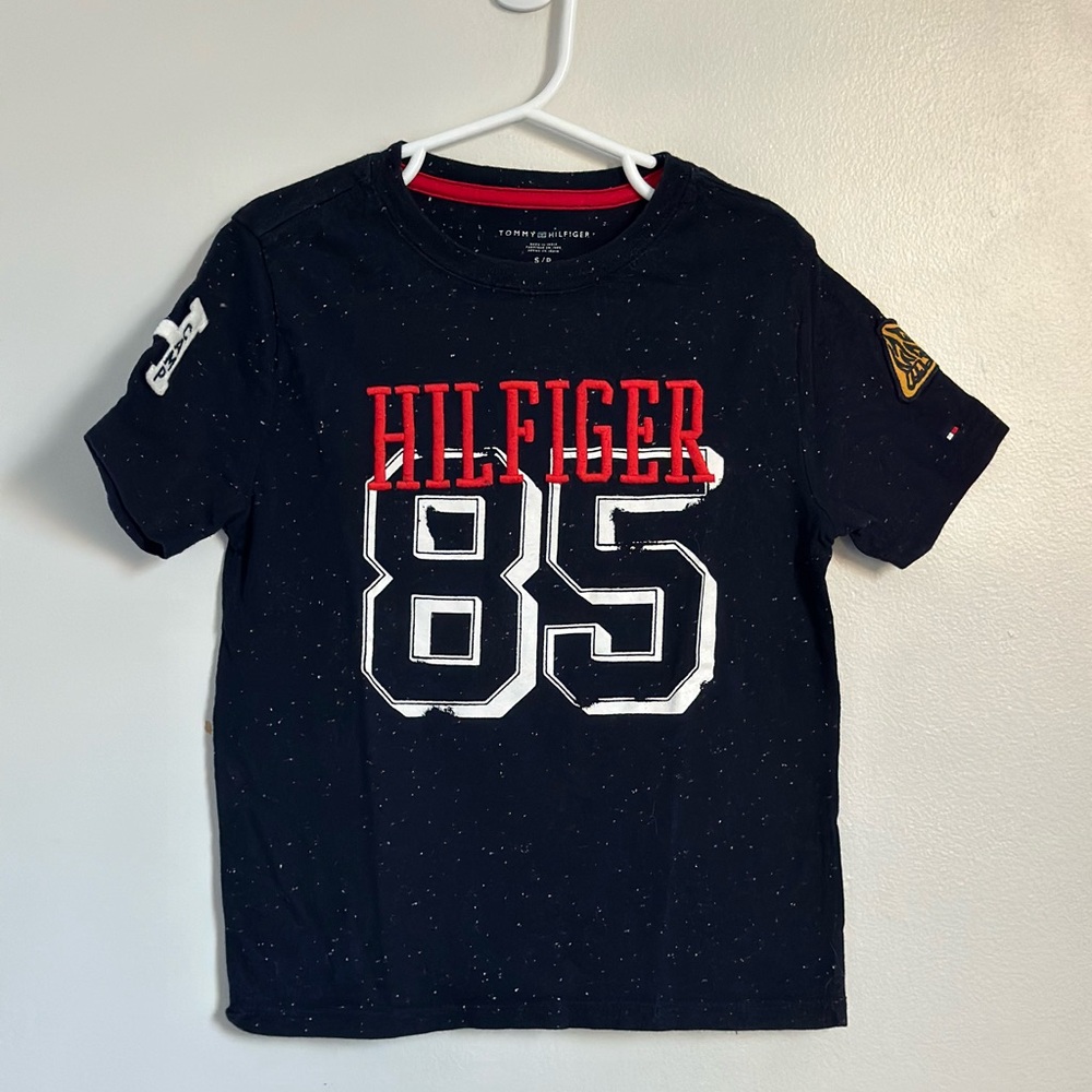 Tommy Hilfiger dark blue short sleeve graphic T-shirt size 6/7 boys small